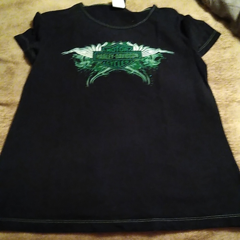 Black Harley-Davidson T-shirt with with green emeralds